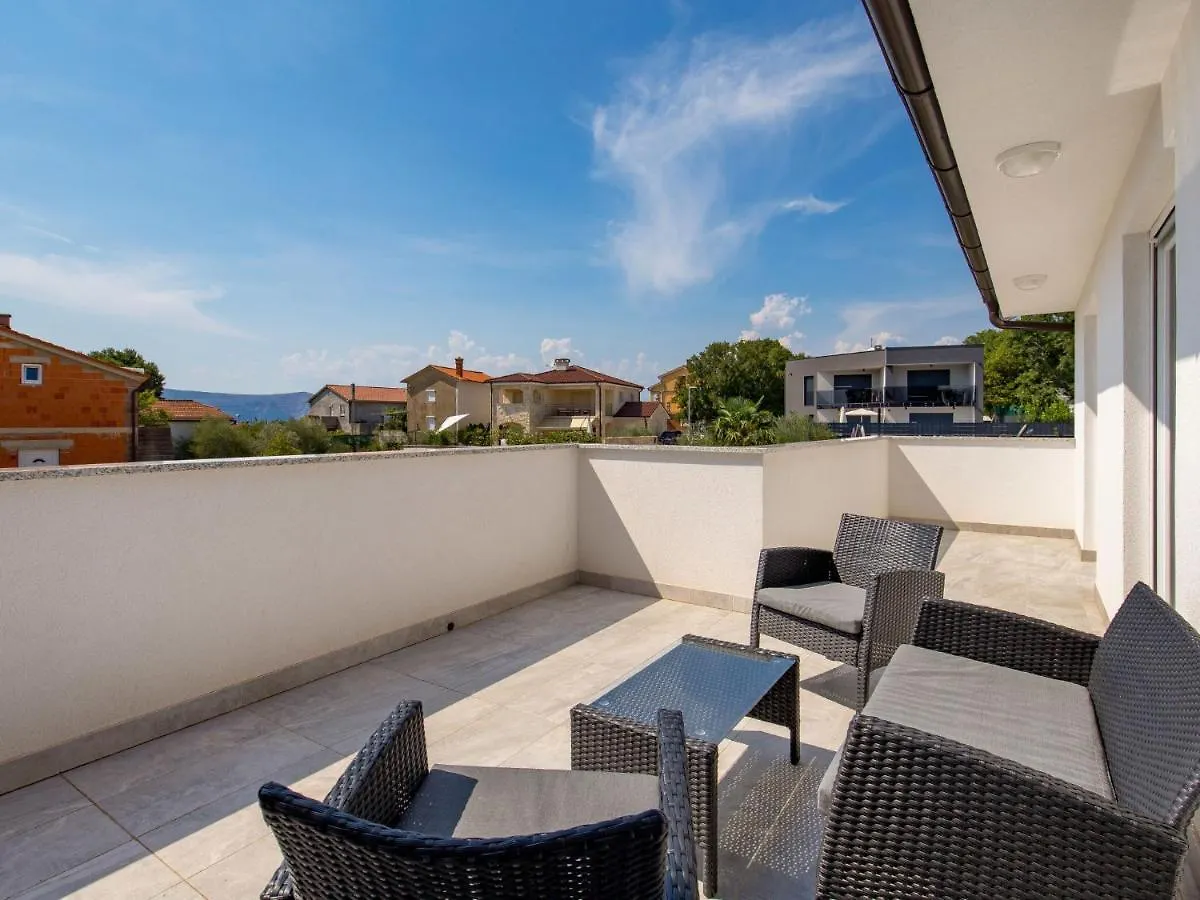 Holiday Home Villa Mira - Krk147 By Interhome Pinezici