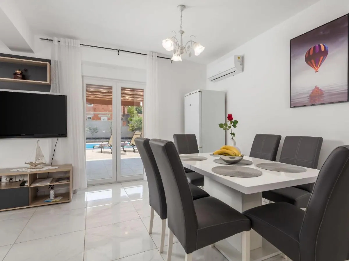 Holiday Home Villa Mira - Krk147 By Interhome Pinezici