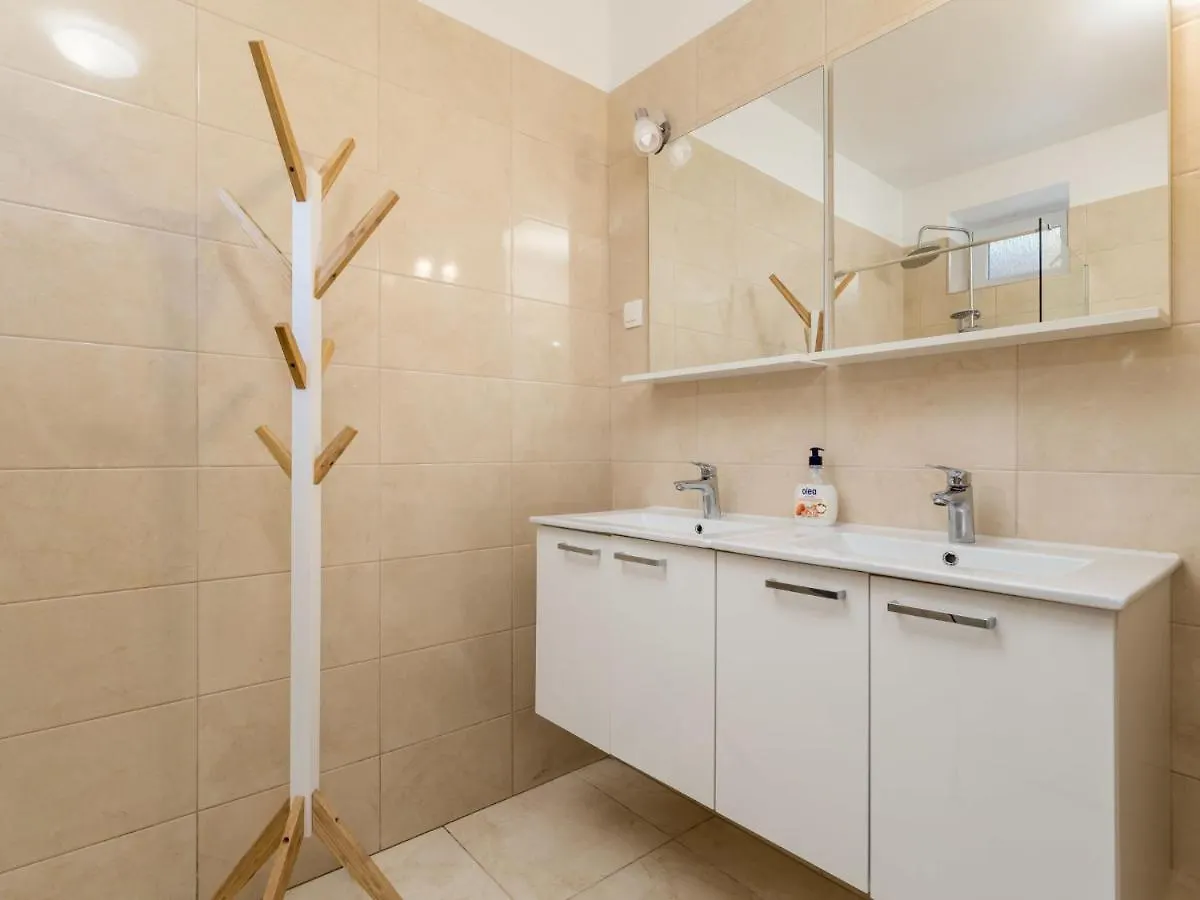 Holiday Home Villa Mira - Krk147 By Interhome Pinezici